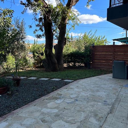 Apartment With Garden Paphos Exterior foto